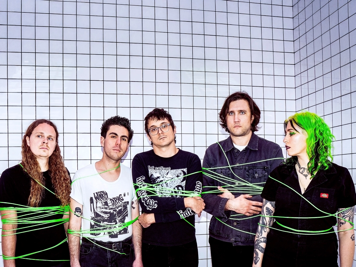 Frankie and the Witch Fingers